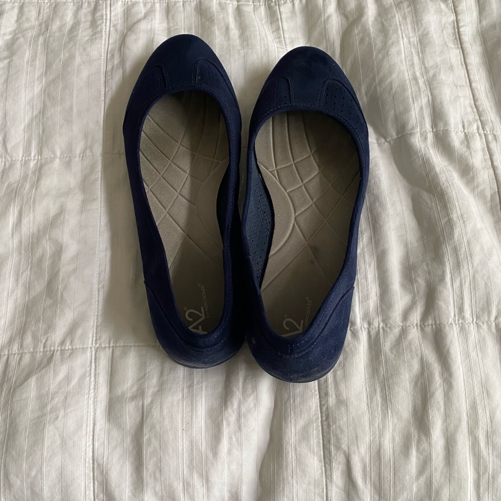 Aerosols A2 Women’s Flat-Navy
